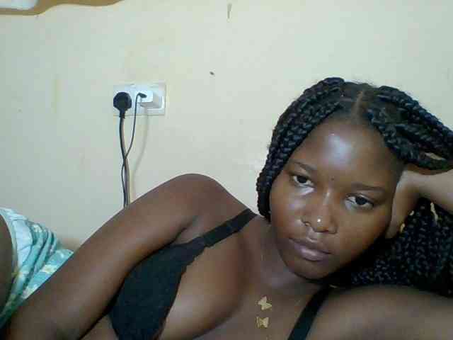 Hornyqueen4 webcam