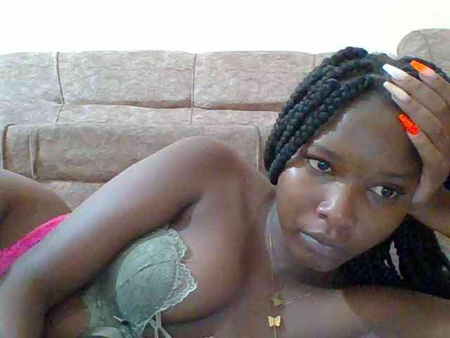 Hornyqueen4 webcam