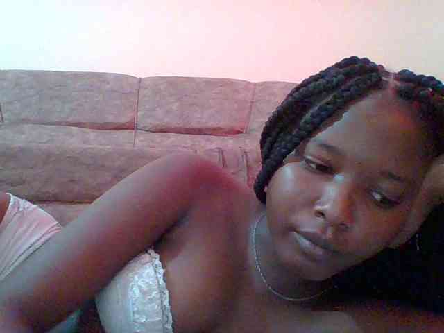 Hornyqueen4