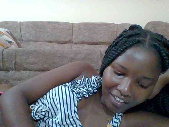 Hornyqueen4 webcam