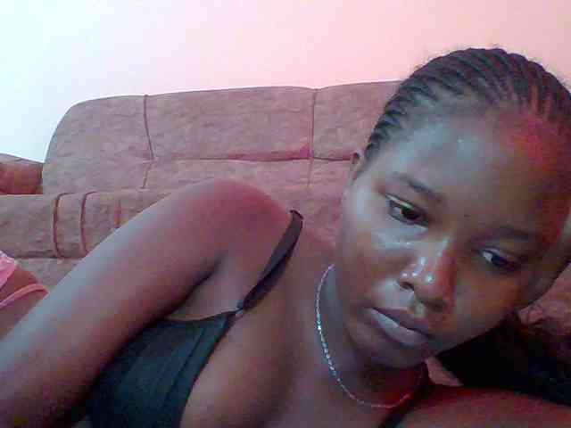 Hornyqueen4 webcam