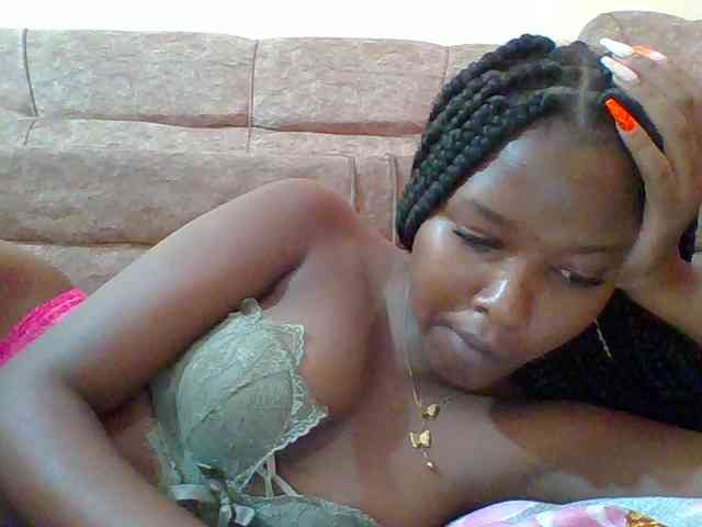 Hornyqueen4 webcam