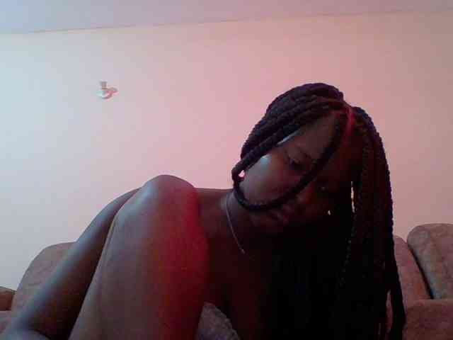 Hornyqueen4 webcam