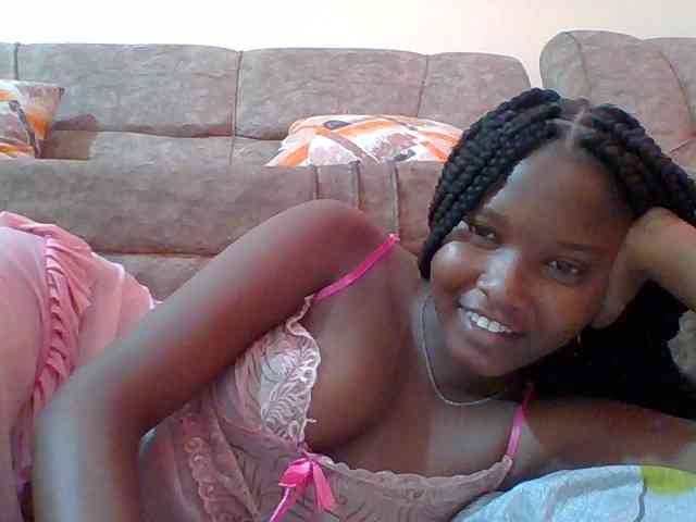 Hornyqueen4 webcam