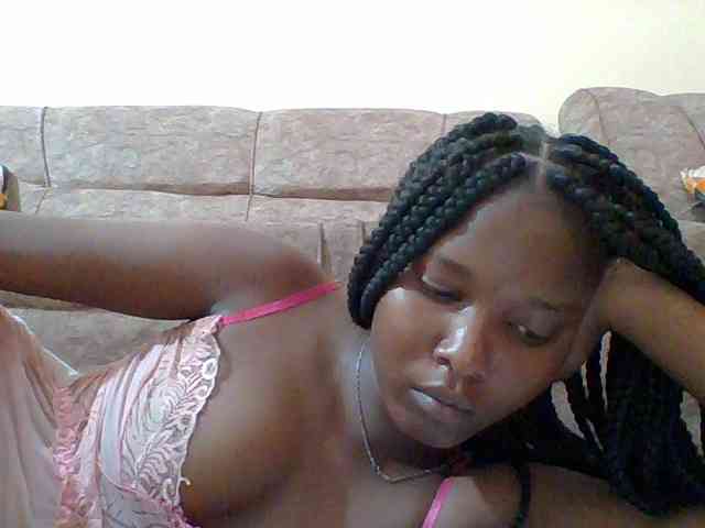 Hornyqueen4 webcam