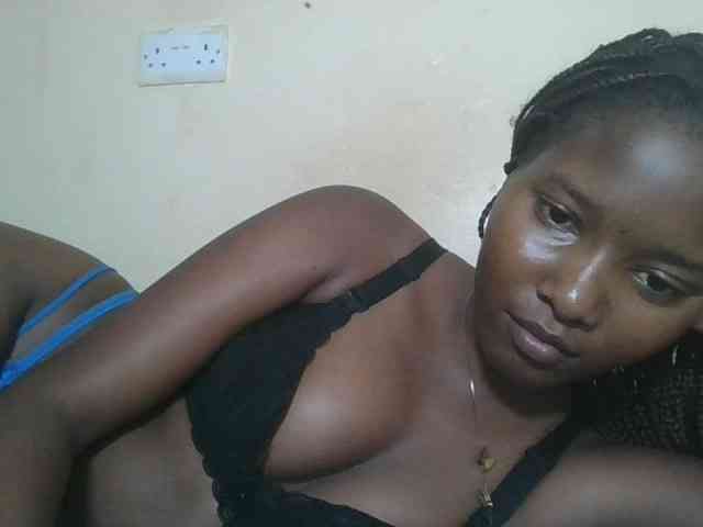Hornyqueen4 webcam
