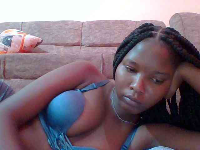 Hornyqueen4 webcam