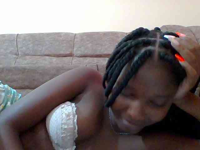 Hornyqueen4 webcam