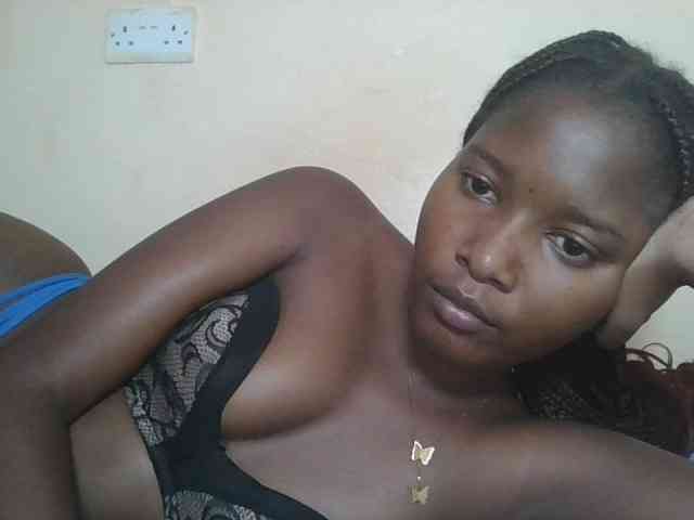 Hornyqueen4 webcam