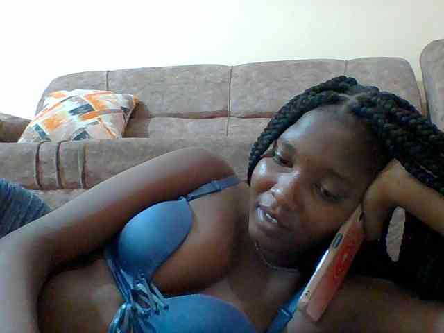 Hornyqueen4 webcam