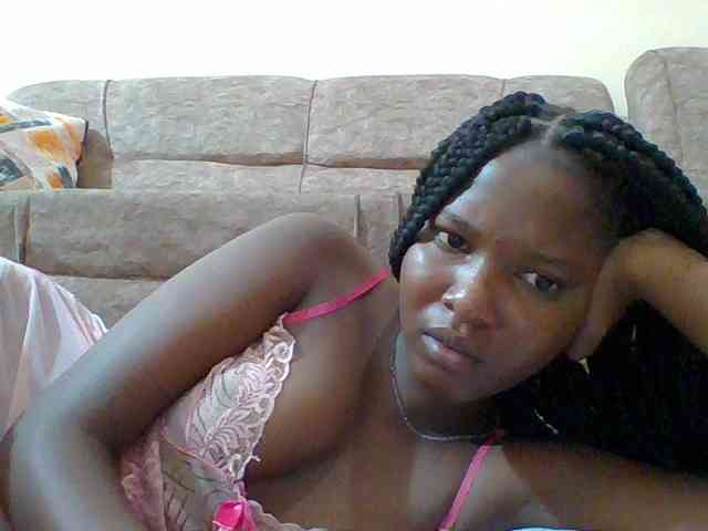Hornyqueen4 webcam