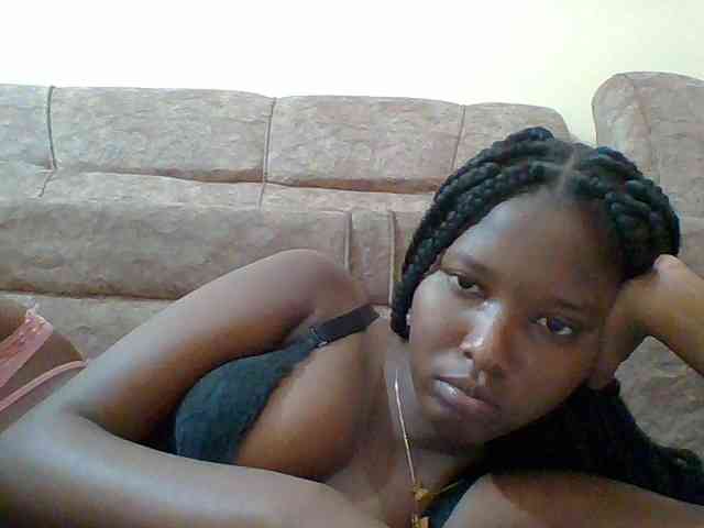 Hornyqueen4 webcam