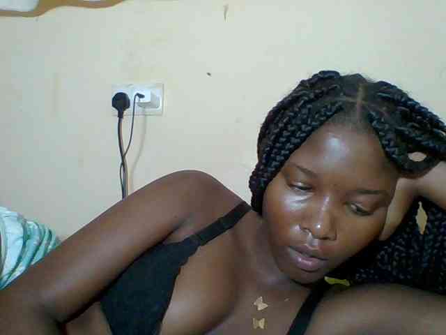 Hornyqueen4 webcam