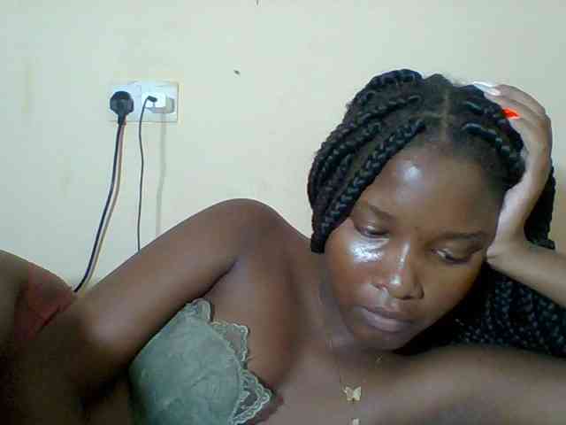 Hornyqueen4 webcam