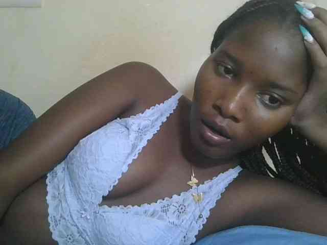 Hornyqueen4 webcam