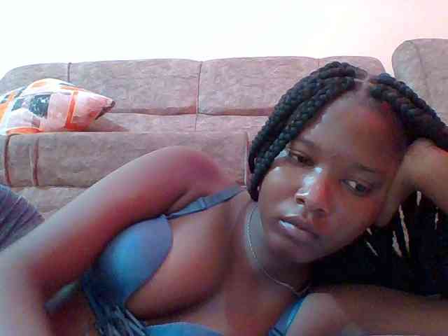 Hornyqueen4 webcam