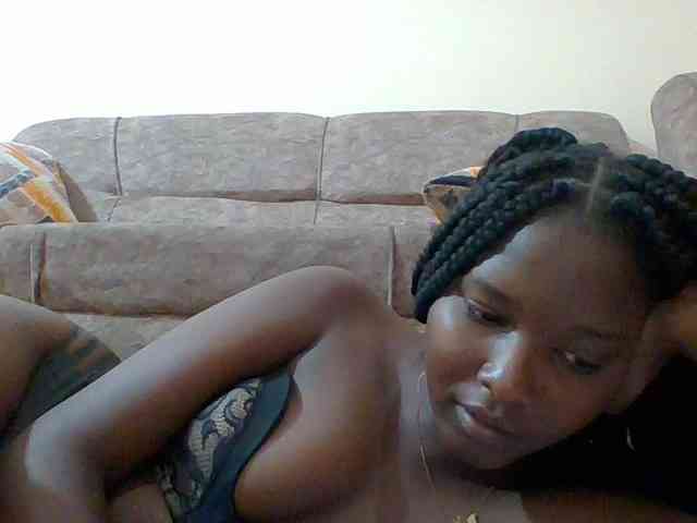 Hornyqueen4 webcam