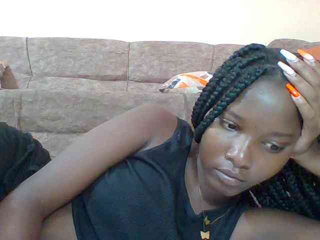 Hornyqueen4 webcam