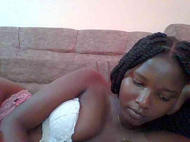 Hornyqueen4 webcam