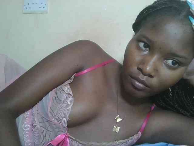 Hornyqueen4 webcam