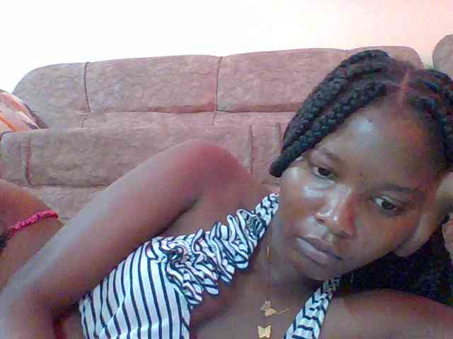 Hornyqueen4 webcam