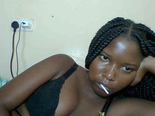 Hornyqueen4 webcam
