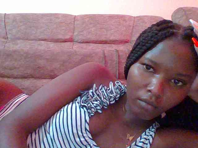 Hornyqueen4 webcam