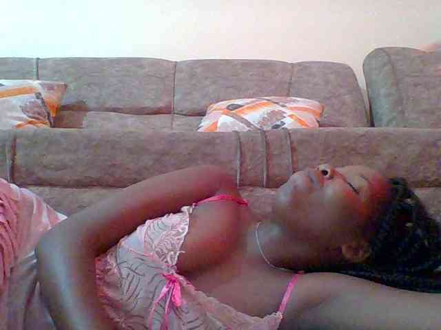 Hornyqueen4 webcam