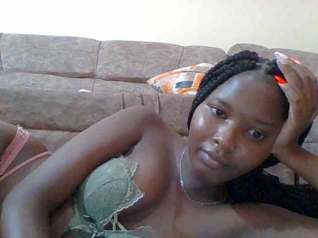 Hornyqueen4 webcam