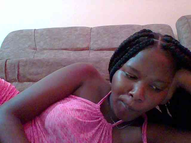 Hornyqueen4 webcam