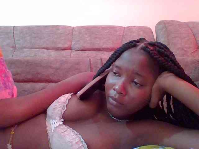 Hornyqueen4 webcam