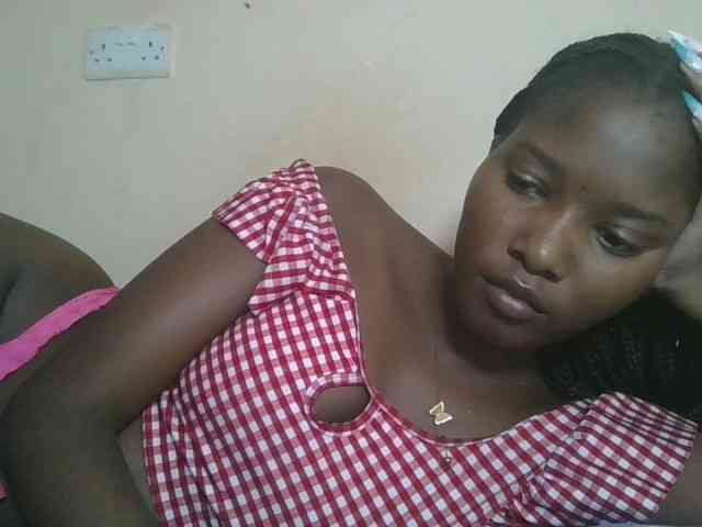 Hornyqueen4 webcam
