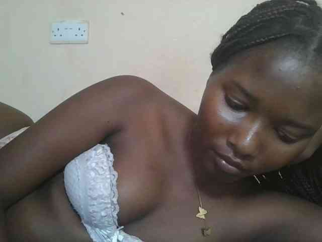 Hornyqueen4 webcam