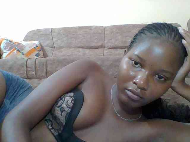 Hornyqueen4 webcam