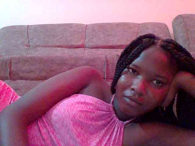 Hornyqueen4 webcam