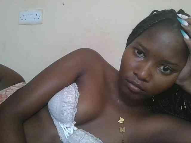 Hornyqueen4 webcam