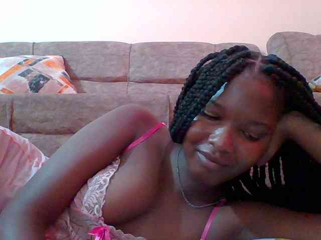 Hornyqueen4 webcam
