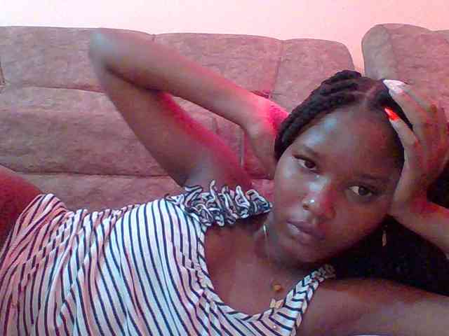 Hornyqueen4 webcam