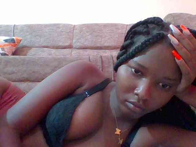 Hornyqueen4 webcam