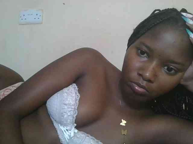 Hornyqueen4 webcam