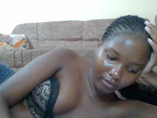 Hornyqueen4 webcam