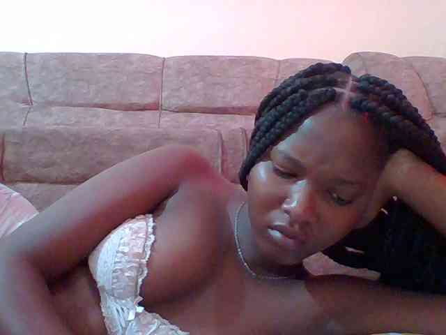 Hornyqueen4 webcam