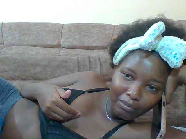 Hornyqueen4 webcam