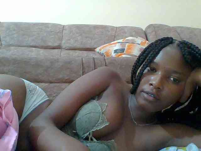 Hornyqueen4 webcam