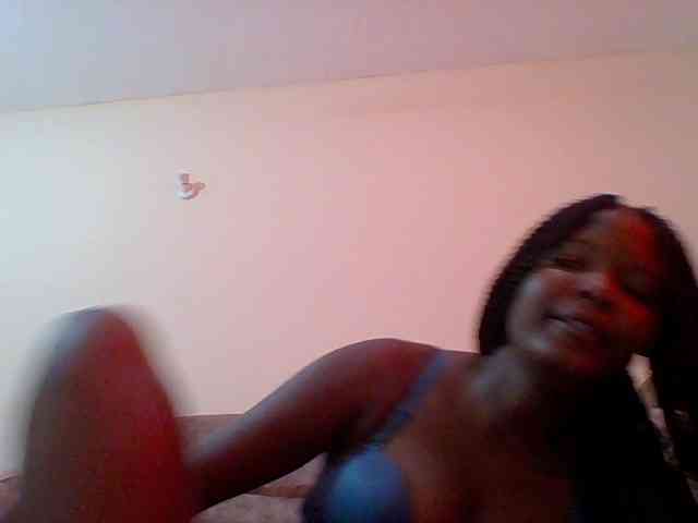 Hornyqueen4