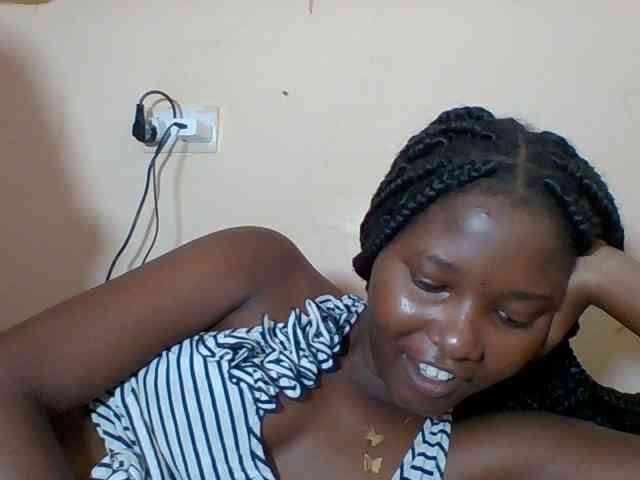 Hornyqueen4 webcam
