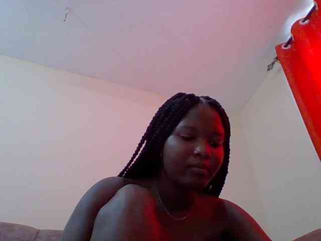Hornyqueen4 webcam