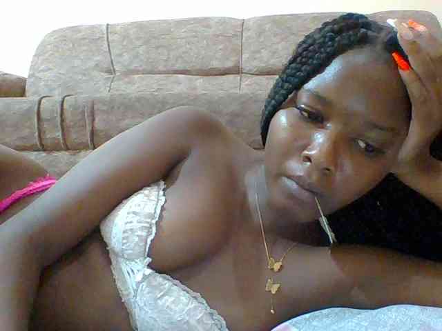 Hornyqueen4