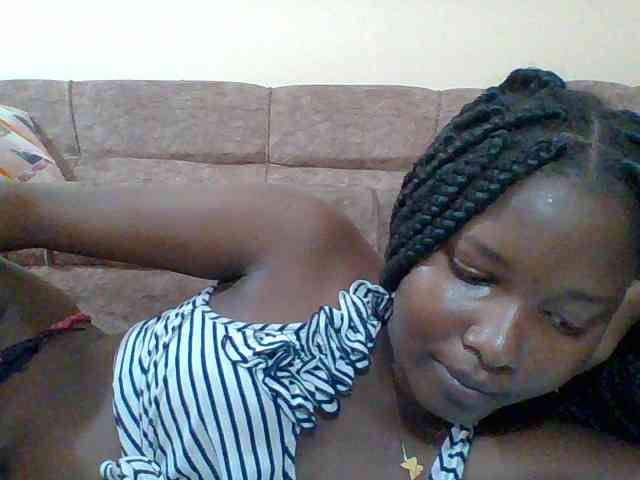 Hornyqueen4 webcam