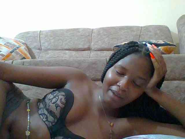 Hornyqueen4 webcam
